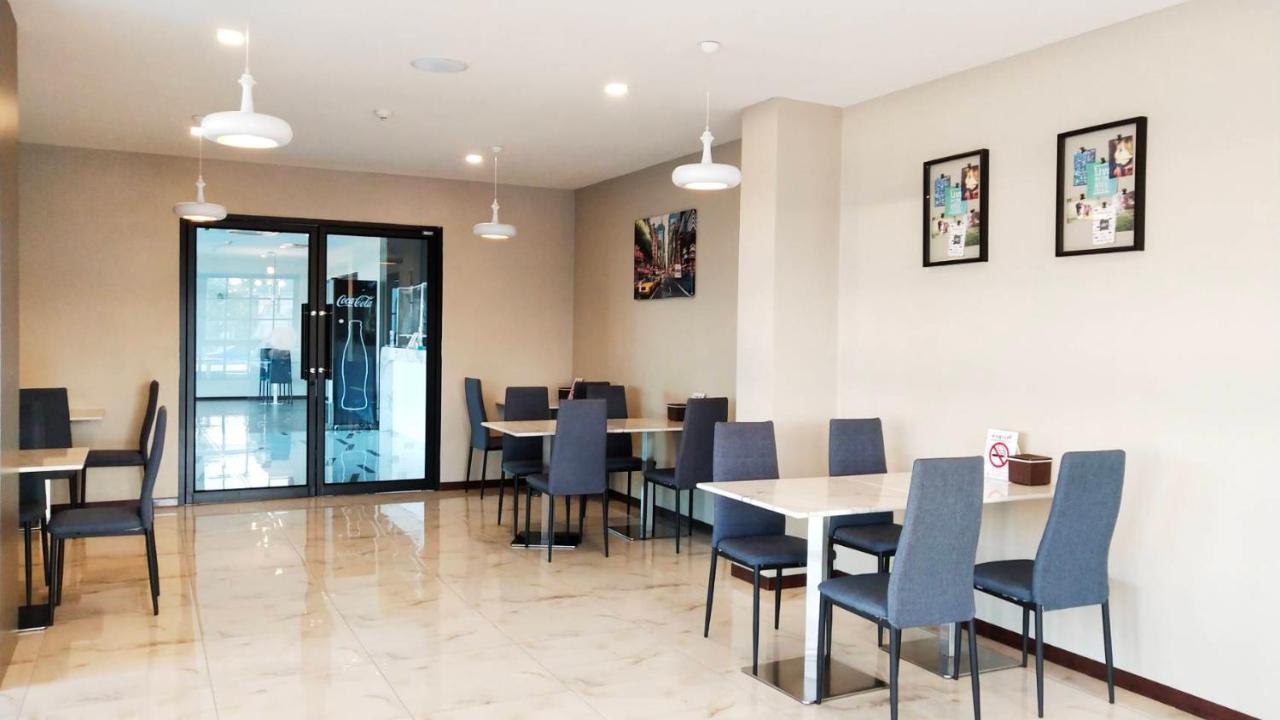 โคโค่ โฮเทล Koco Hotel ناخون راتشاسيما المظهر الخارجي الصورة